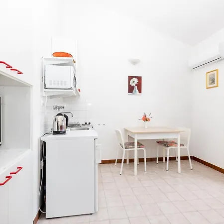 Apartments Mrak Punat Exterior photo