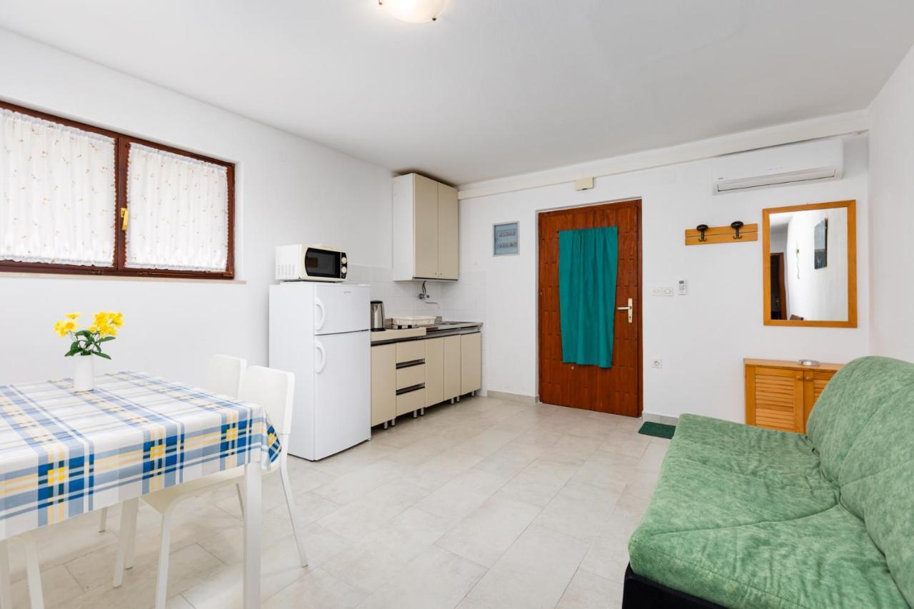 Mrak Apartment