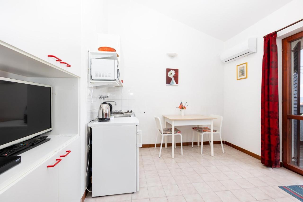 Apartment Mrak *