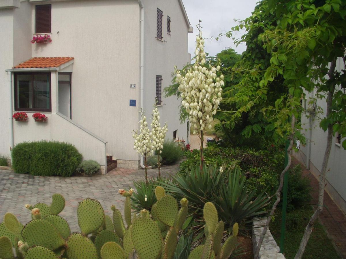 Apartment Mrak